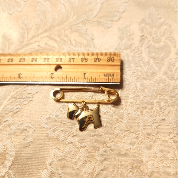 Vintage Scottish Terrier Gold Tone Safety Pin Charm Brooch - Picture 2 of 5